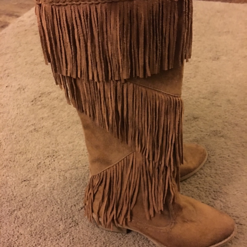Not Rated Fringe boots